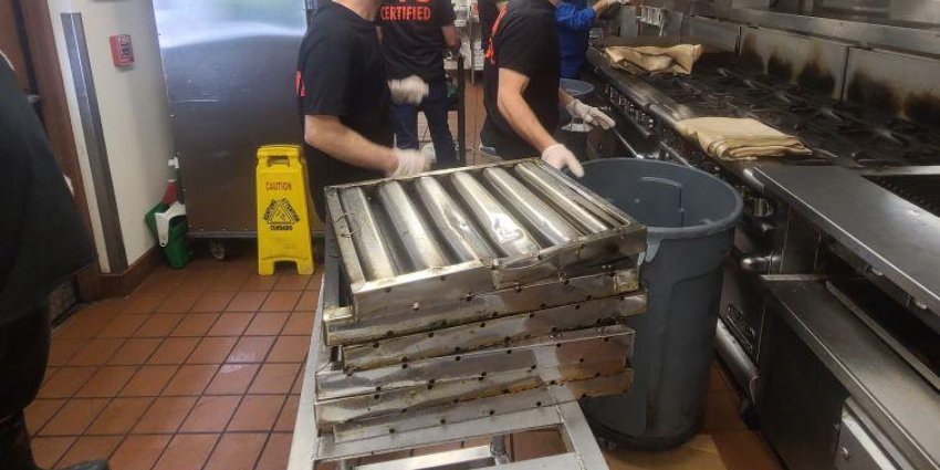 Exhaust Hood Cleaning 2 Exhaust Hood Cleaning 2